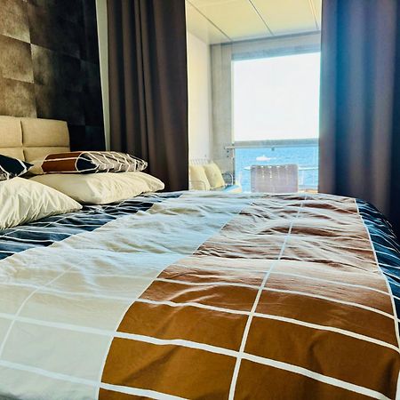 Top, Cozy, Lakeside, Sauna And Free Indoor Parking 탐페레 외부 사진