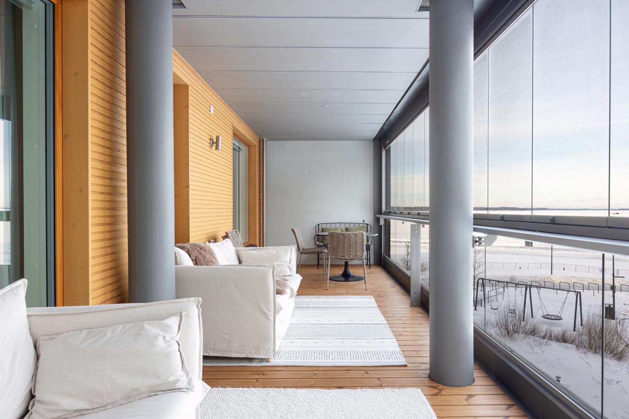 Top, Cozy, Lakeside, Sauna And Free Indoor Parking 탐페레 외부 사진
